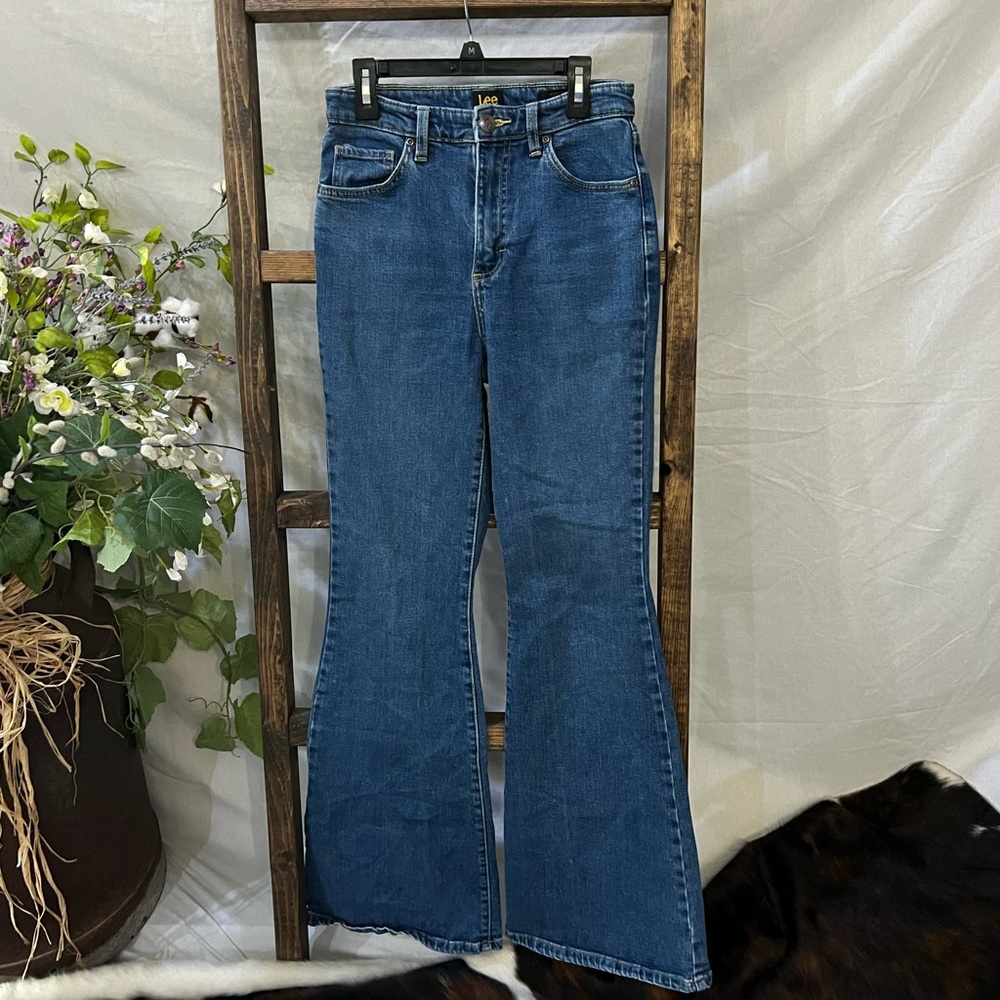 Lee High Rise Flare Jeans-Size 26
